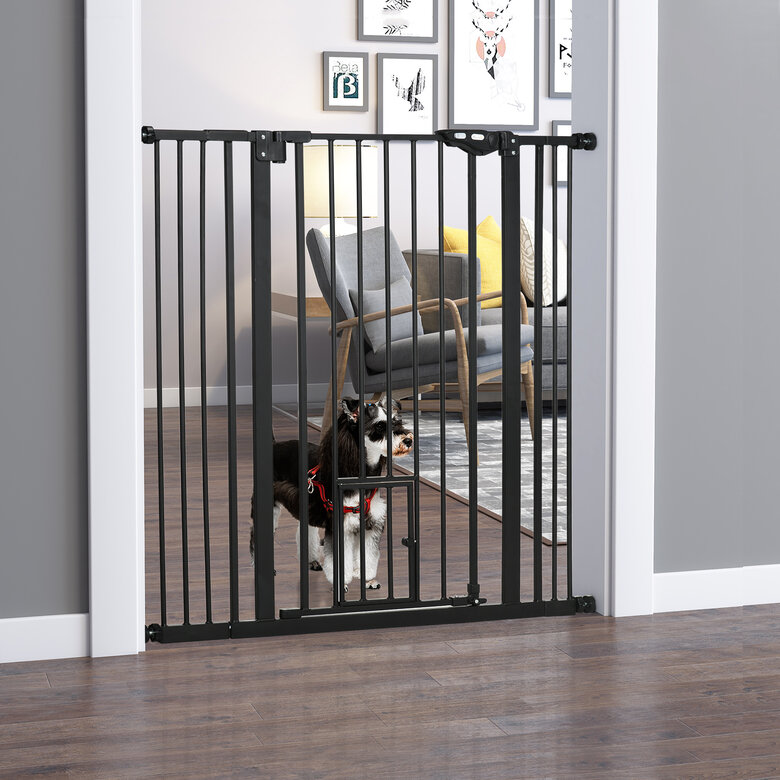 PawHut Barrera de Seguridad para Perros con 1 Puerta Pequeña Barrera para Mascotas Extensible con Cierre Automático y Sistema de Doble Bloqueo para Puerta Pasillo Escalera 74-101x104,1 cm Negro, , large image number null